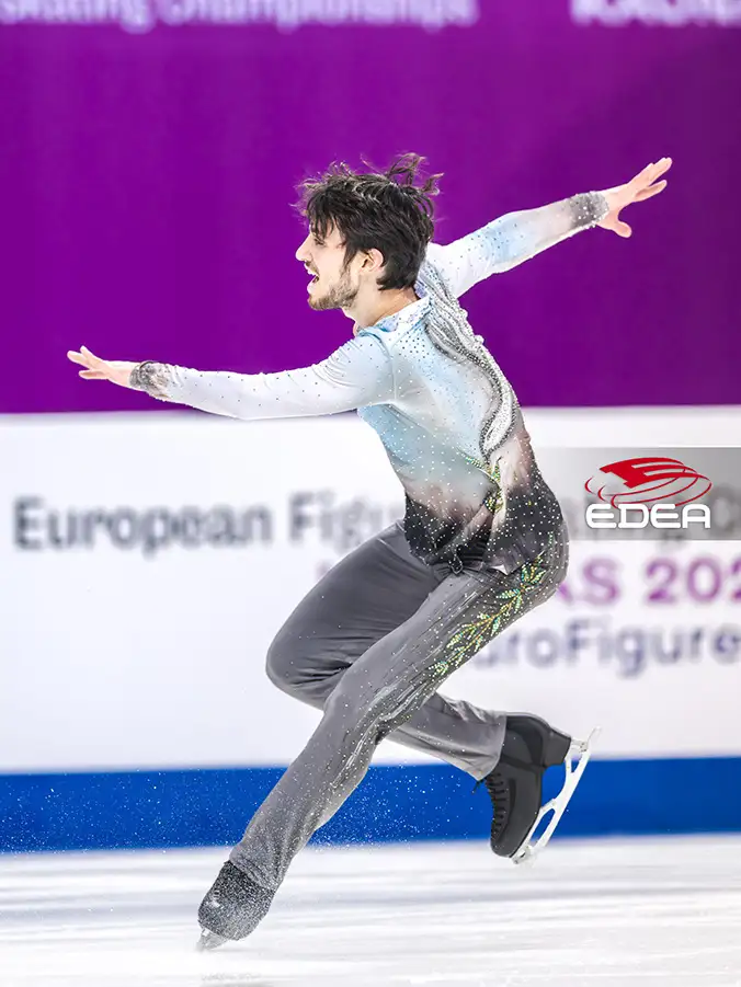 Ice Gallery Skates U.S.